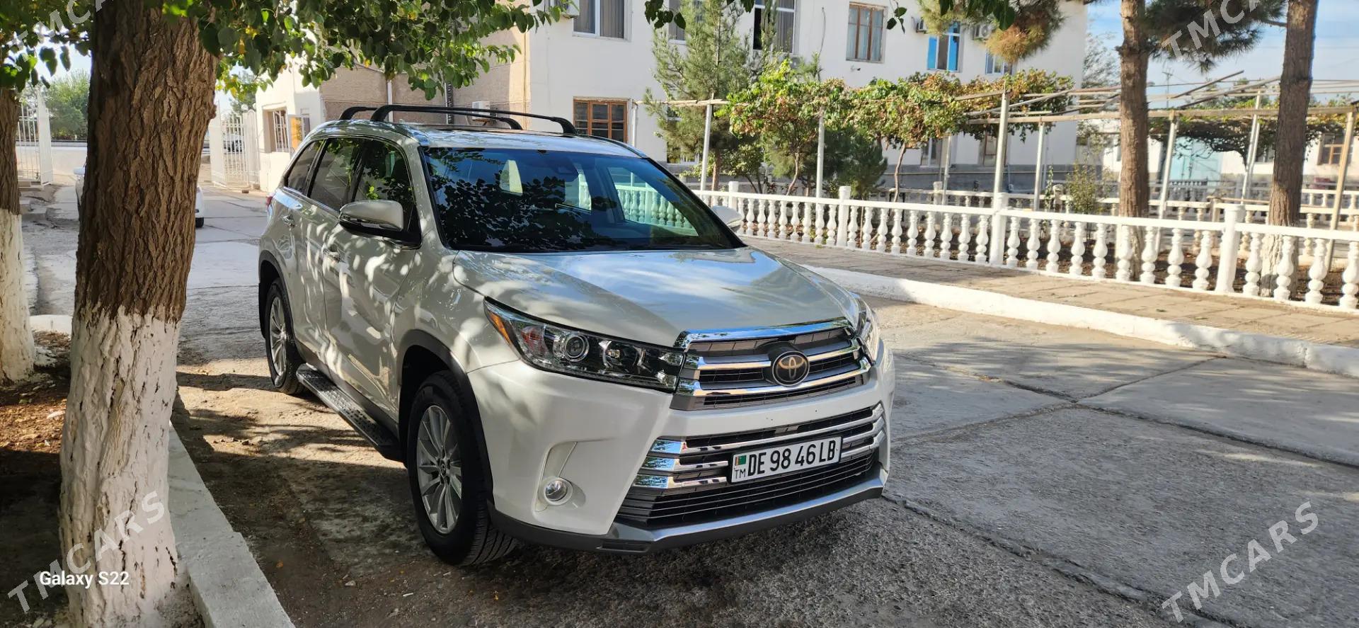 Toyota Highlander 2018 - 500 000 TMT - Türkmenabat - img 6