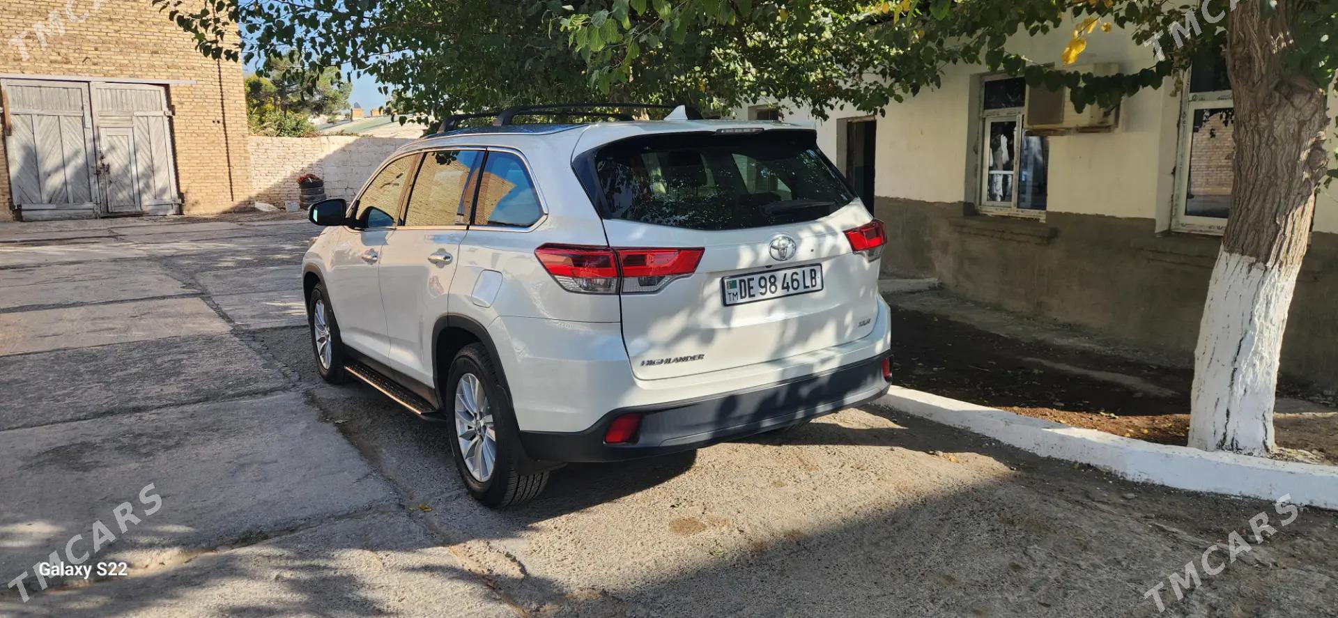 Toyota Highlander 2018 - 500 000 TMT - Türkmenabat - img 8