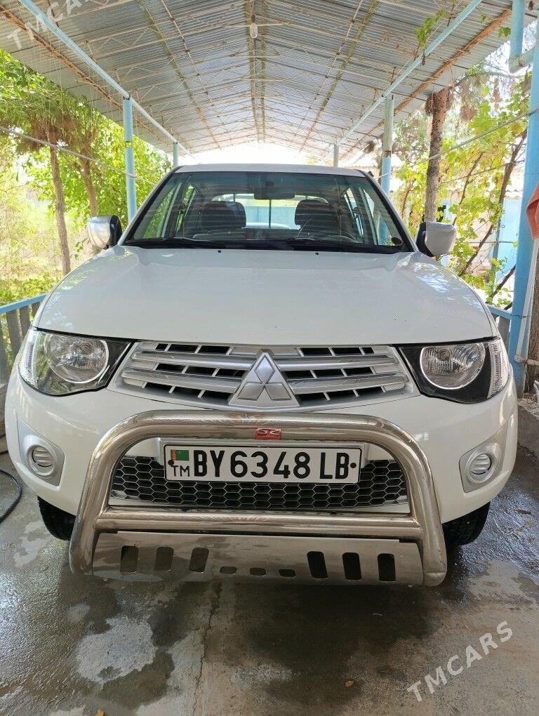 Mitsubishi L200 2011 - 170 000 TMT - Магданлы - img 4