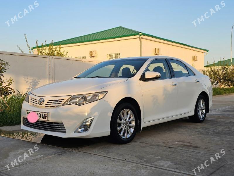 Toyota Camry 2011 - 200 000 TMT - Тязе заман - img 4