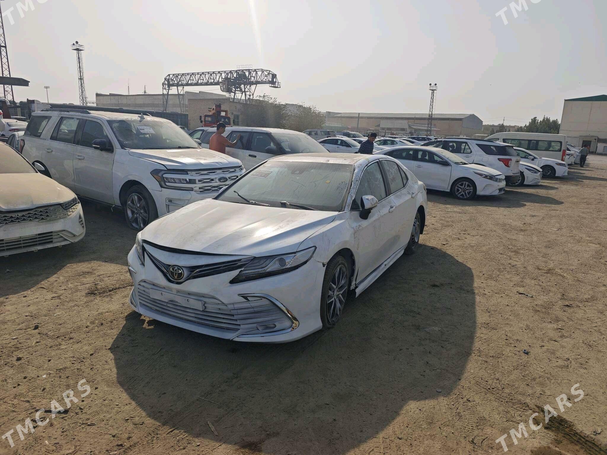 Toyota Camry 2021 - 235 000 TMT - Мары - img 1