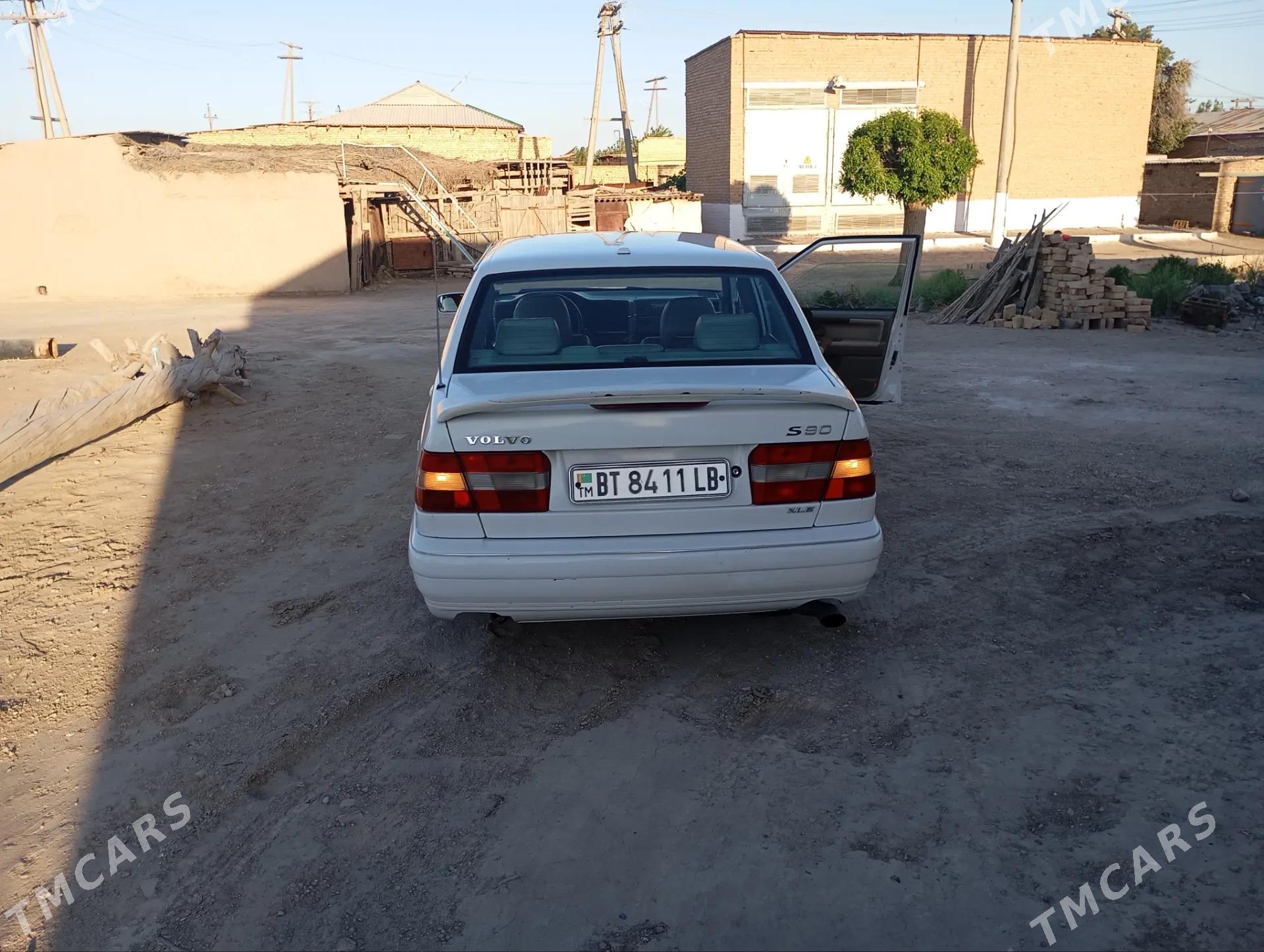 Volvo S90 1998 - 30 000 TMT - Dänew - img 3