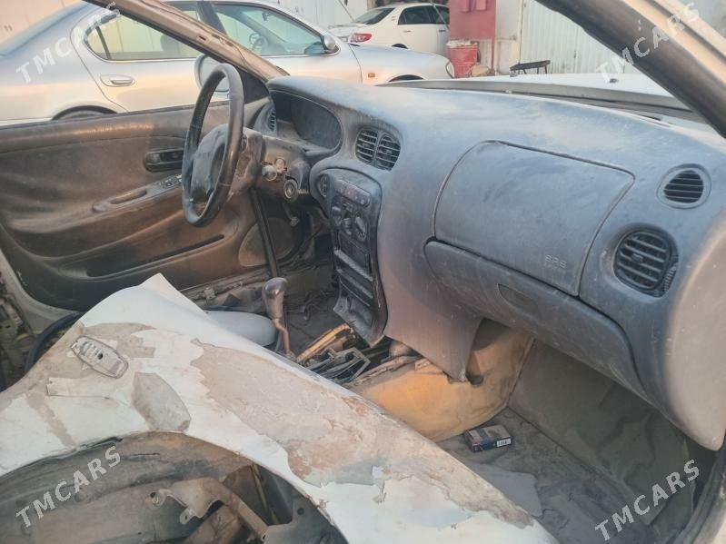 Hyundai Elantra 2000 - 10 000 TMT - Бузмеин - img 4