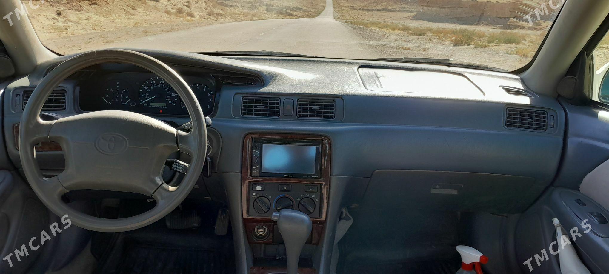 Toyota Camry 2001 - 140 000 TMT - Гызыларбат - img 9