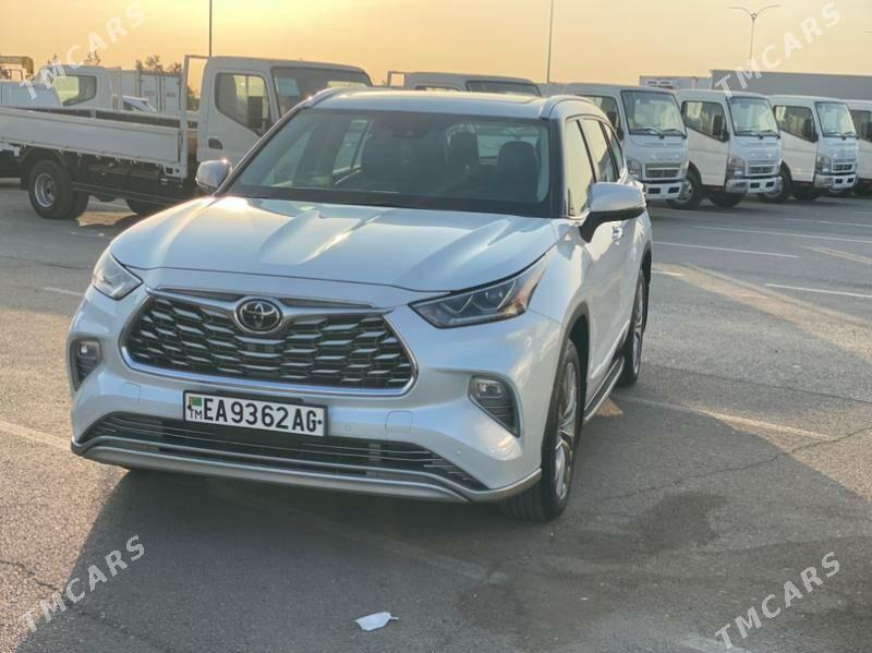 Toyota Highlander 2021 - 635 000 TMT - Ашхабад - img 4