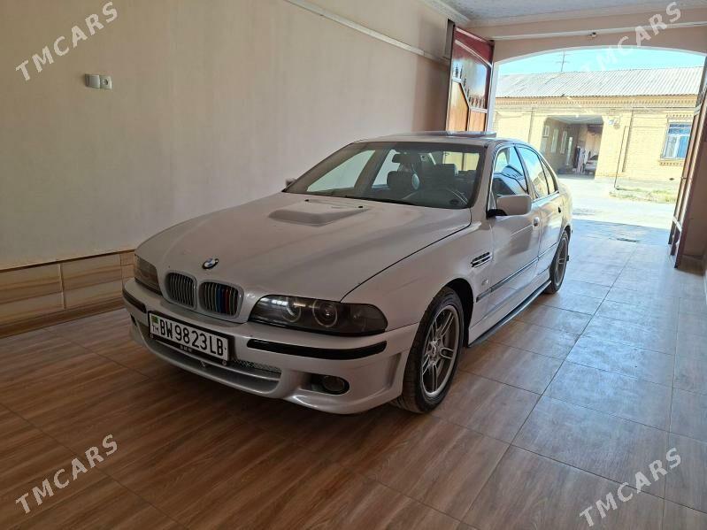 BMW E39 2003 - 130 000 TMT - Туркменабат - img 1