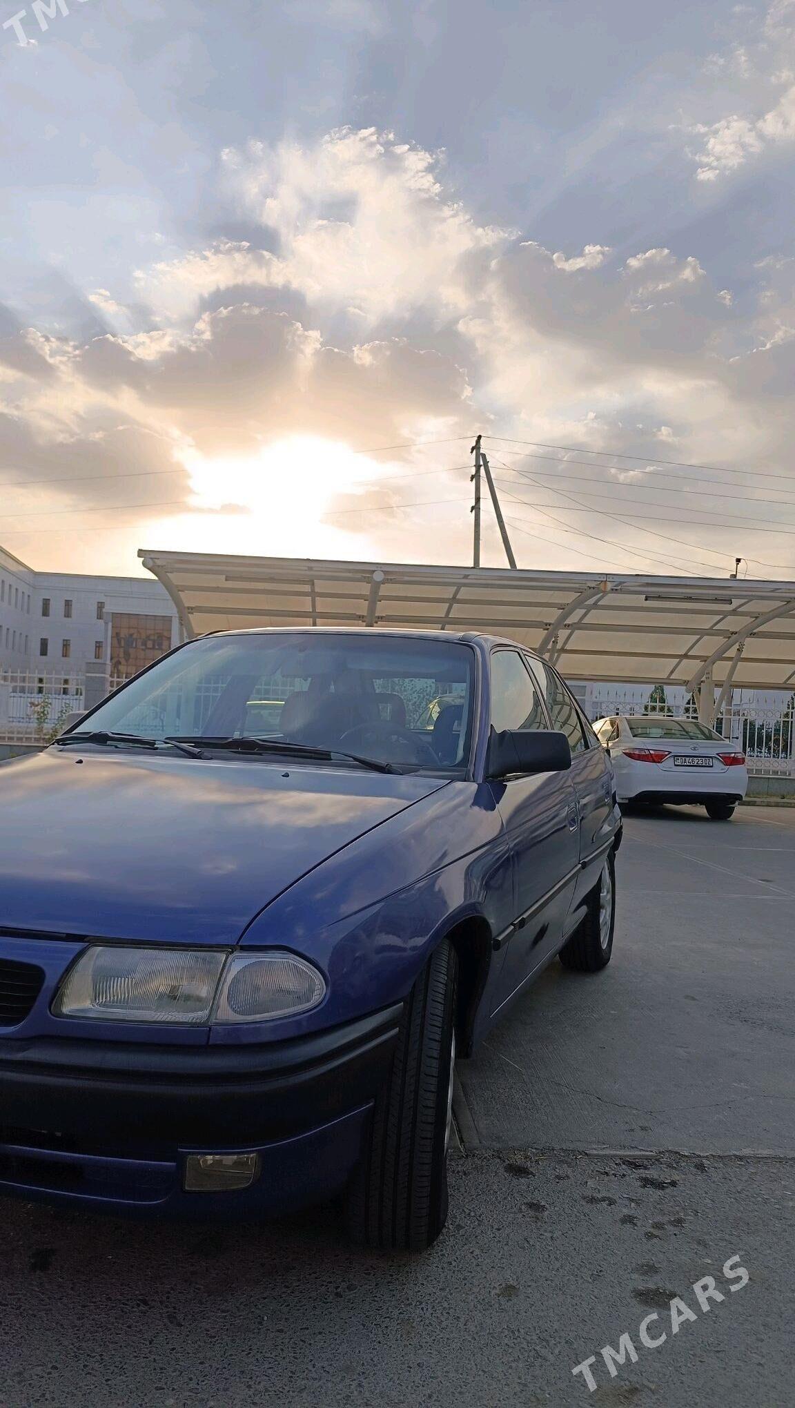 Opel Astra 1994 - 50 000 TMT - Дашогуз - img 3