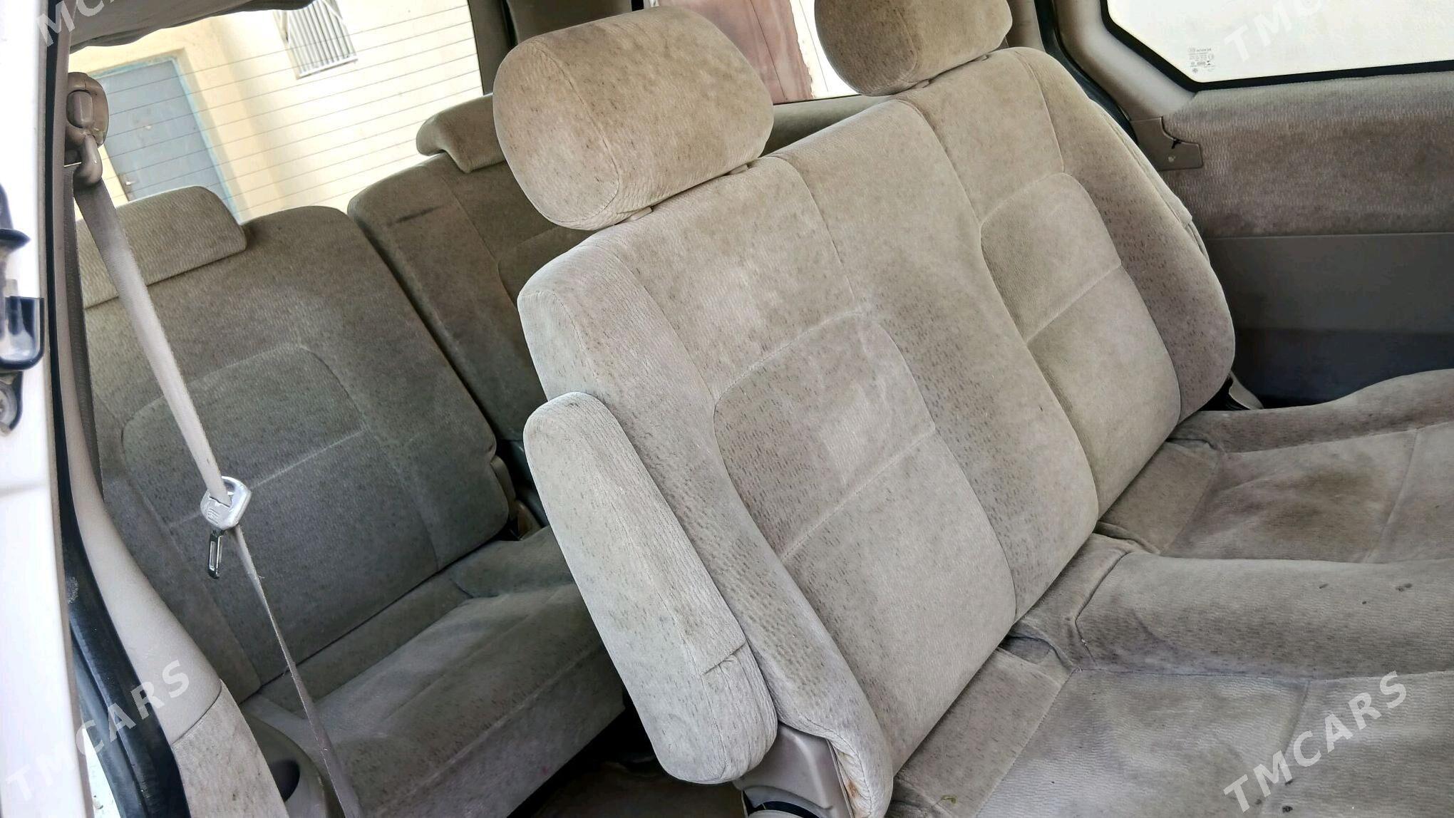 Kia Sedona 2004 - 120 000 TMT - Ашхабад - img 3