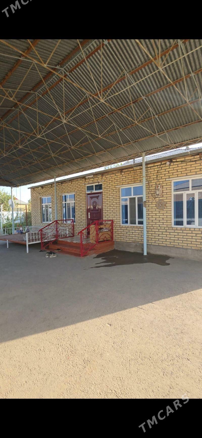 Kamunist 10 sotok howly - Мары - img 2