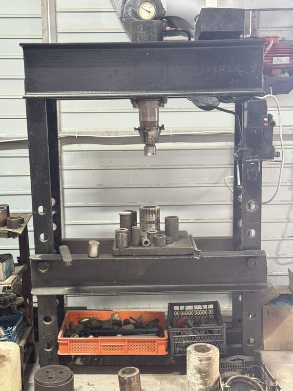 pres 30T we perekacka etyan 20 000 TMT - Анев - img 2