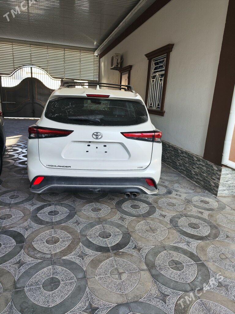 Toyota Highlander 2021 - 530 000 TMT - Мары - img 3