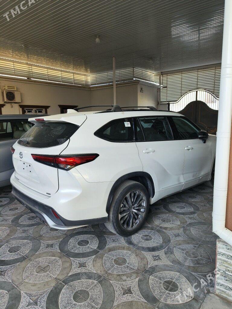 Toyota Highlander 2021 - 530 000 TMT - Мары - img 5
