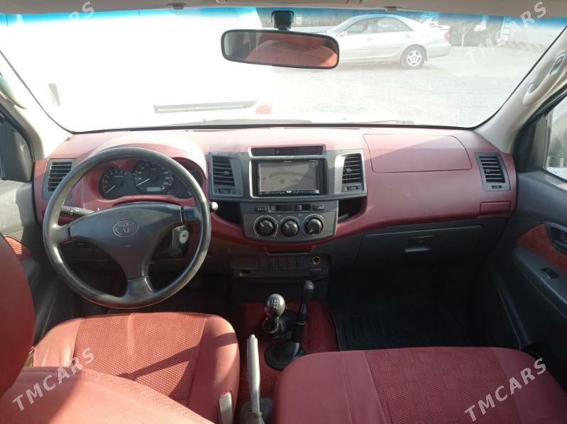 Toyota Hilux 2012 - 260 000 TMT - Mary - img 5