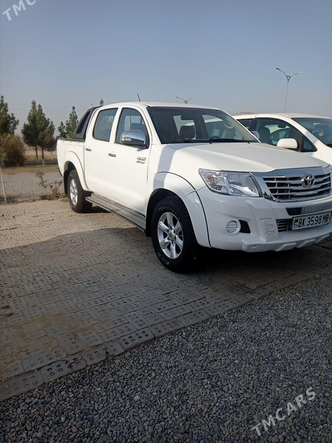 Toyota Hilux 2012 - 260 000 TMT - Mary - img 1