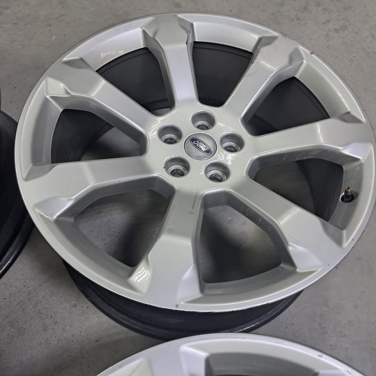 FordFord explorer ST diska 21 6 000 TMT - Ашхабад - img 1