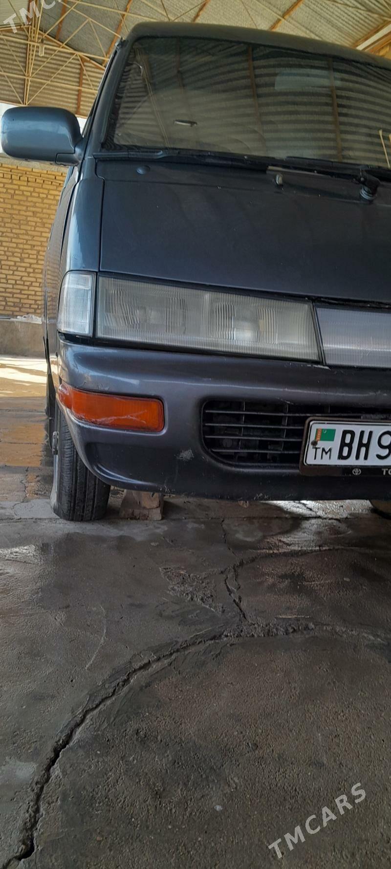 Toyota Town Ace 1994 - 20 000 TMT - Мургап - img 4