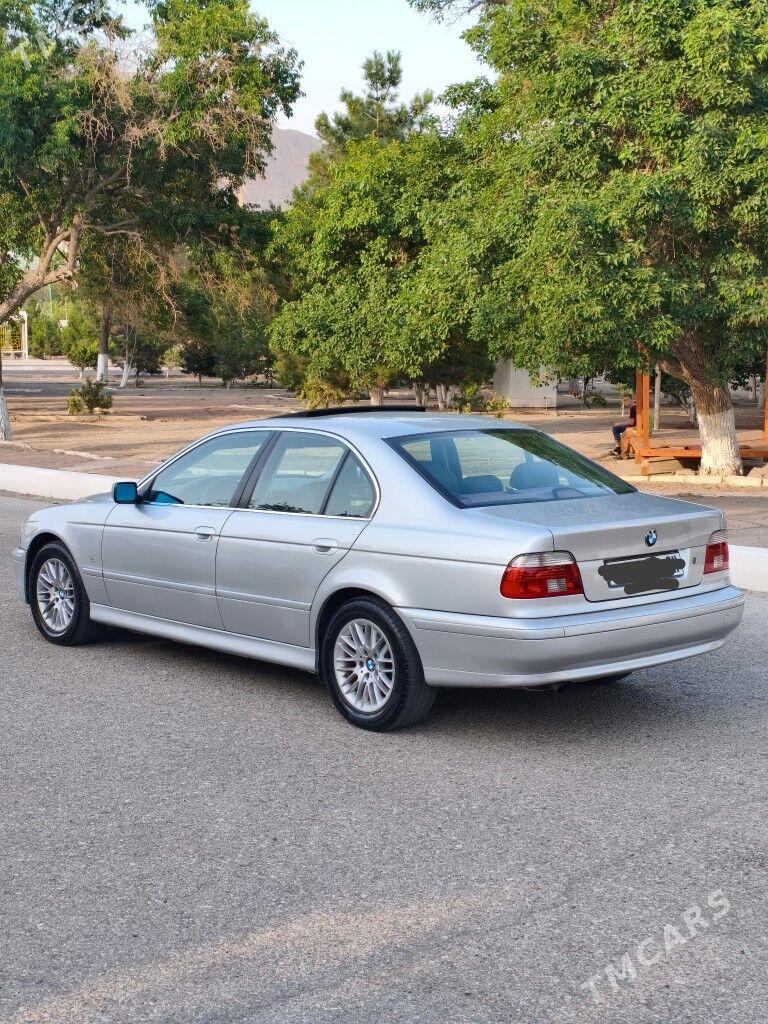 BMW E39 2003 - 144 000 TMT - Туркменбаши - img 4