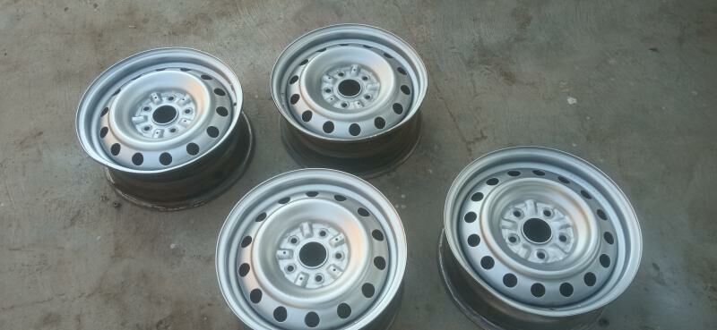 diska 15. camry. Awalon 1 200 TMT - Гарабекевюл - img 1