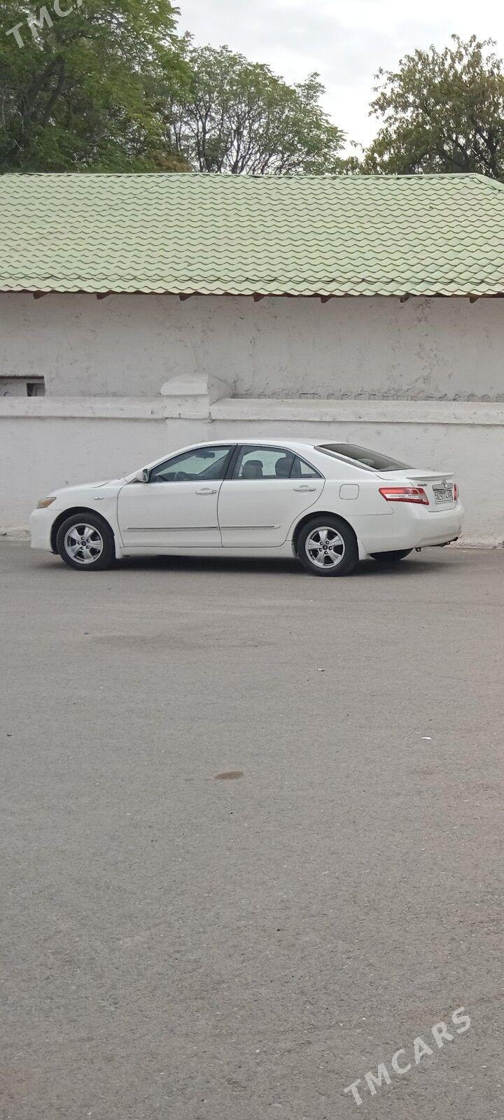 Toyota Camry 2011 - 165 000 TMT - Мир 1 - img 2