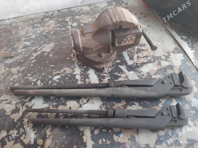 тиски,ключи - Mary - img 1