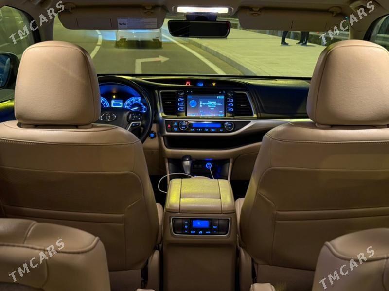 Toyota Highlander 2018 - 405 000 TMT - Ашхабад - img 2