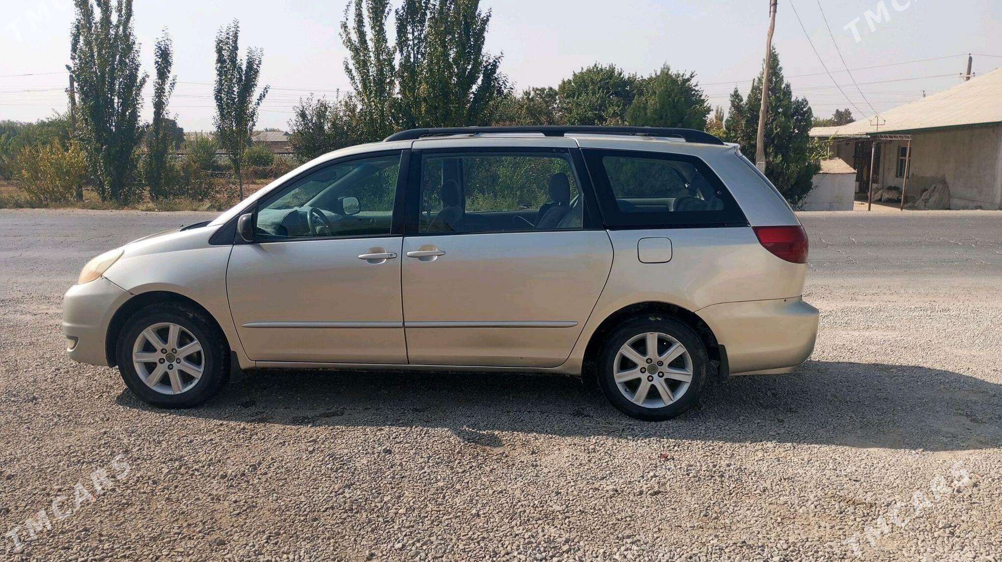 Toyota Sienna 2005 - 230 000 TMT - Dostluk - img 2