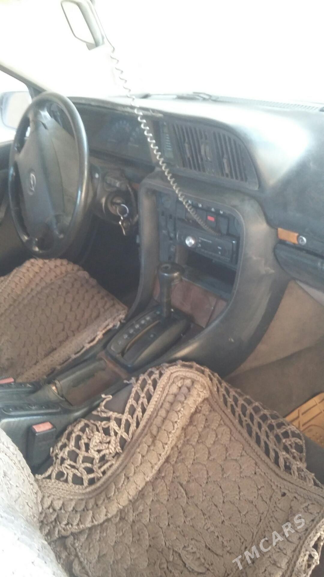 Opel Signum 1993 - 13 000 TMT - Теджен - img 1