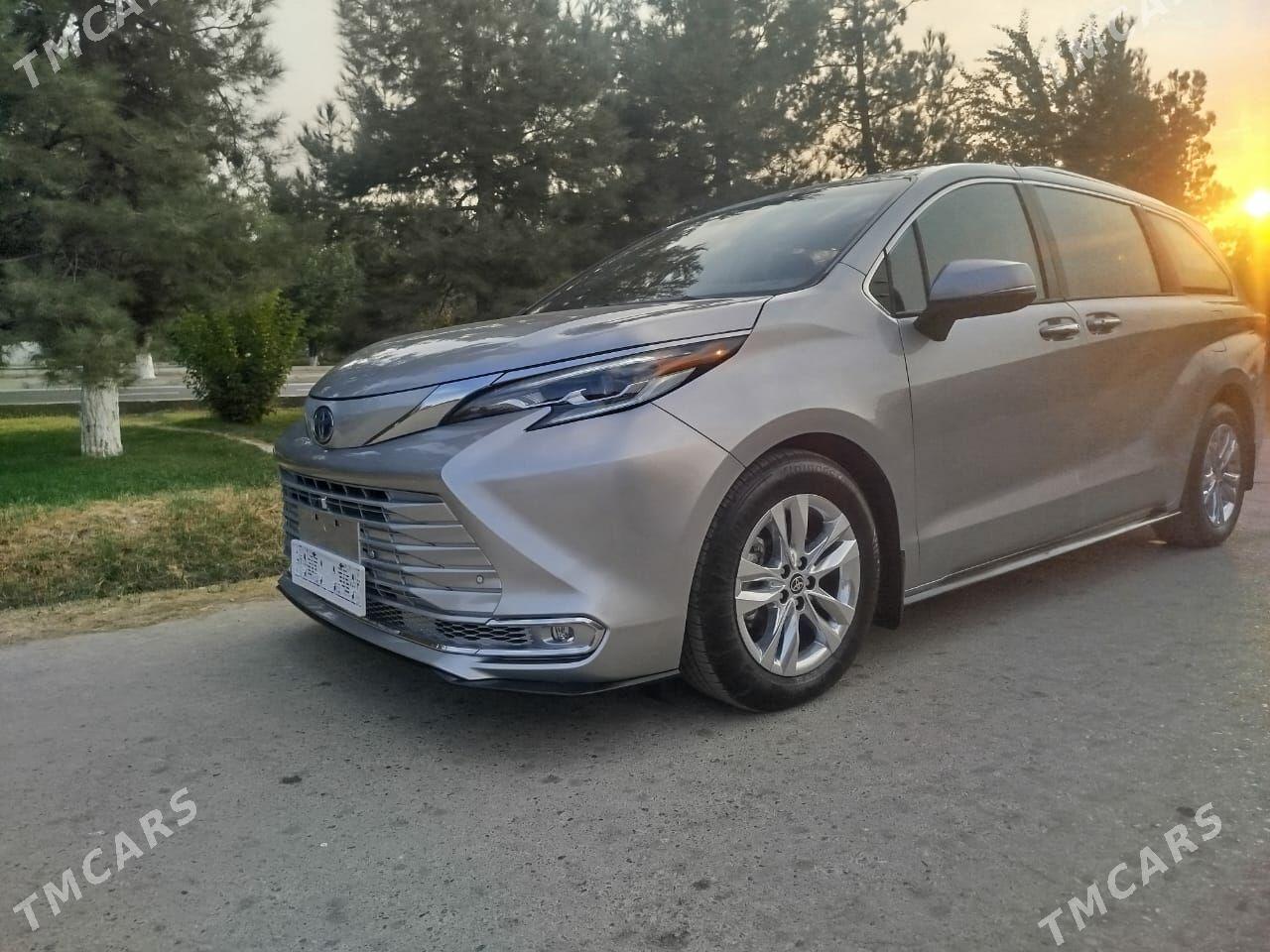 Toyota Sienna 2023 - 820 000 TMT - Türkmenabat - img 2