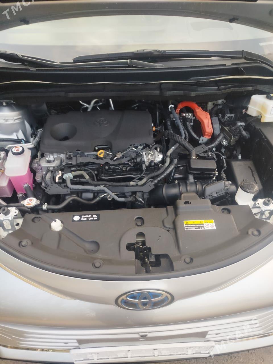 Toyota Sienna 2023 - 820 000 TMT - Türkmenabat - img 3