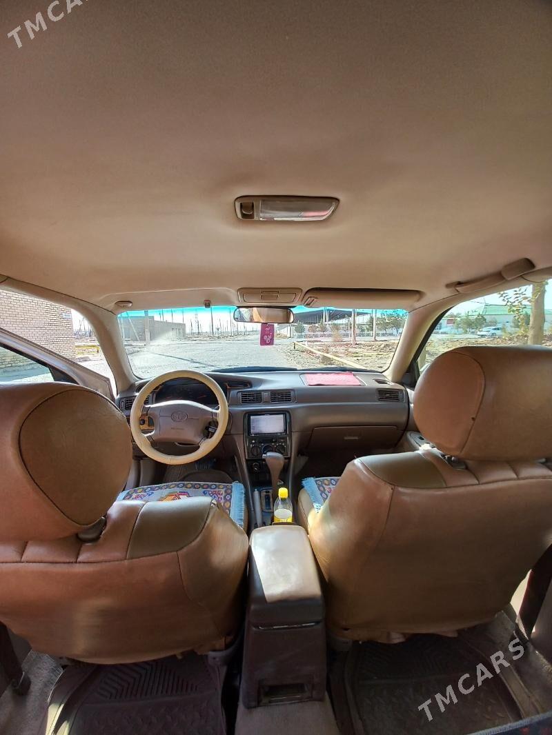 Toyota Camry 1998 - 129 000 TMT - Серахс - img 1