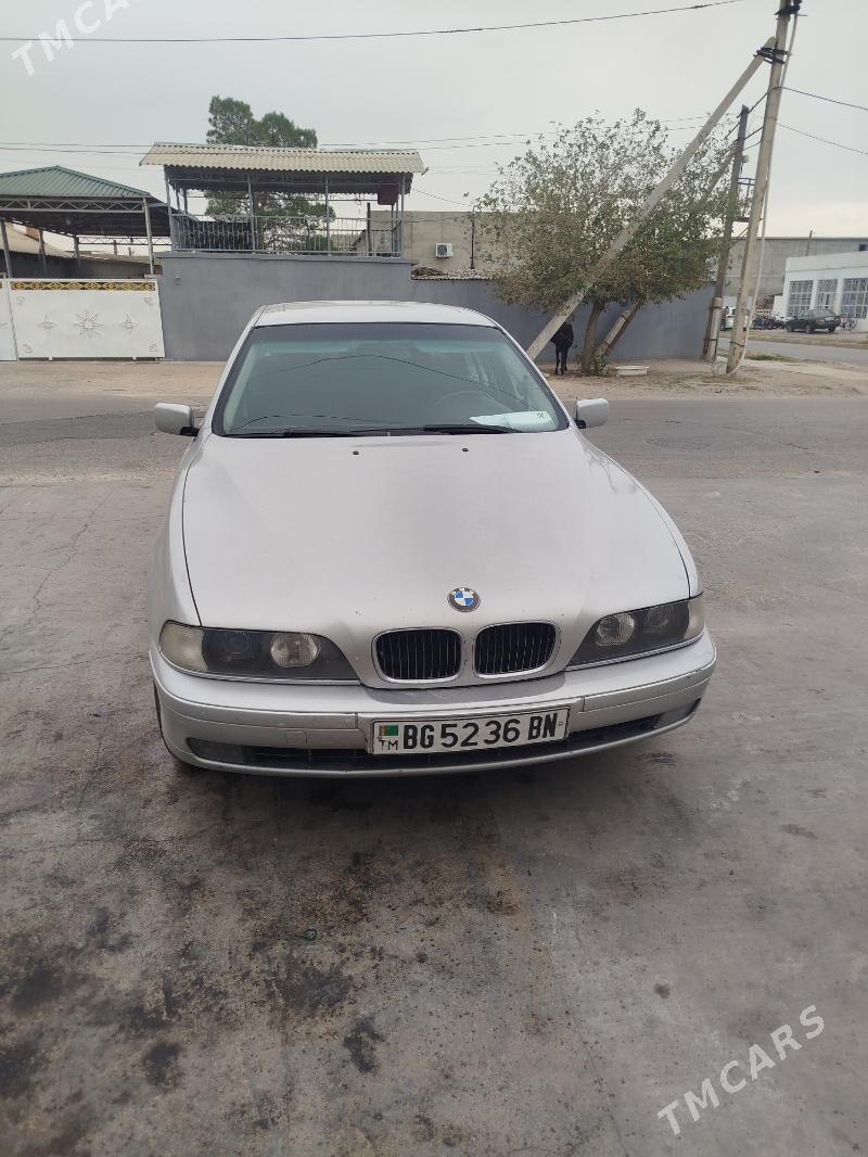 BMW E39 1998 - 110 000 TMT - Балканабат - img 5