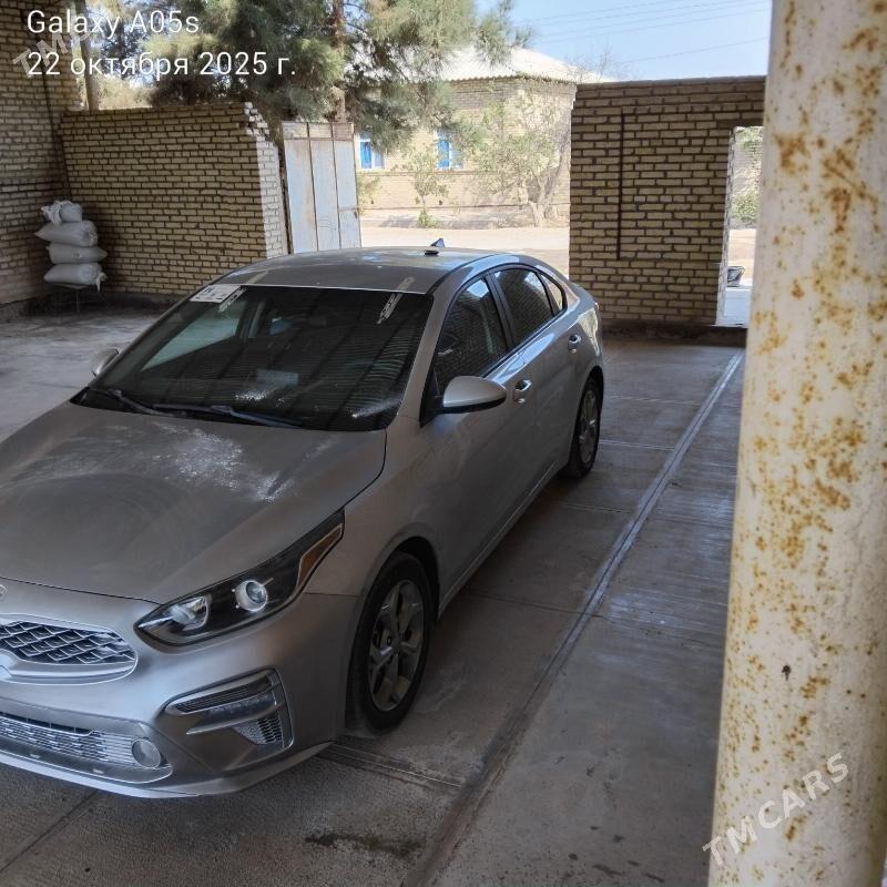 Kia Forte 2020 - 200 000 TMT - Байрамали - img 4