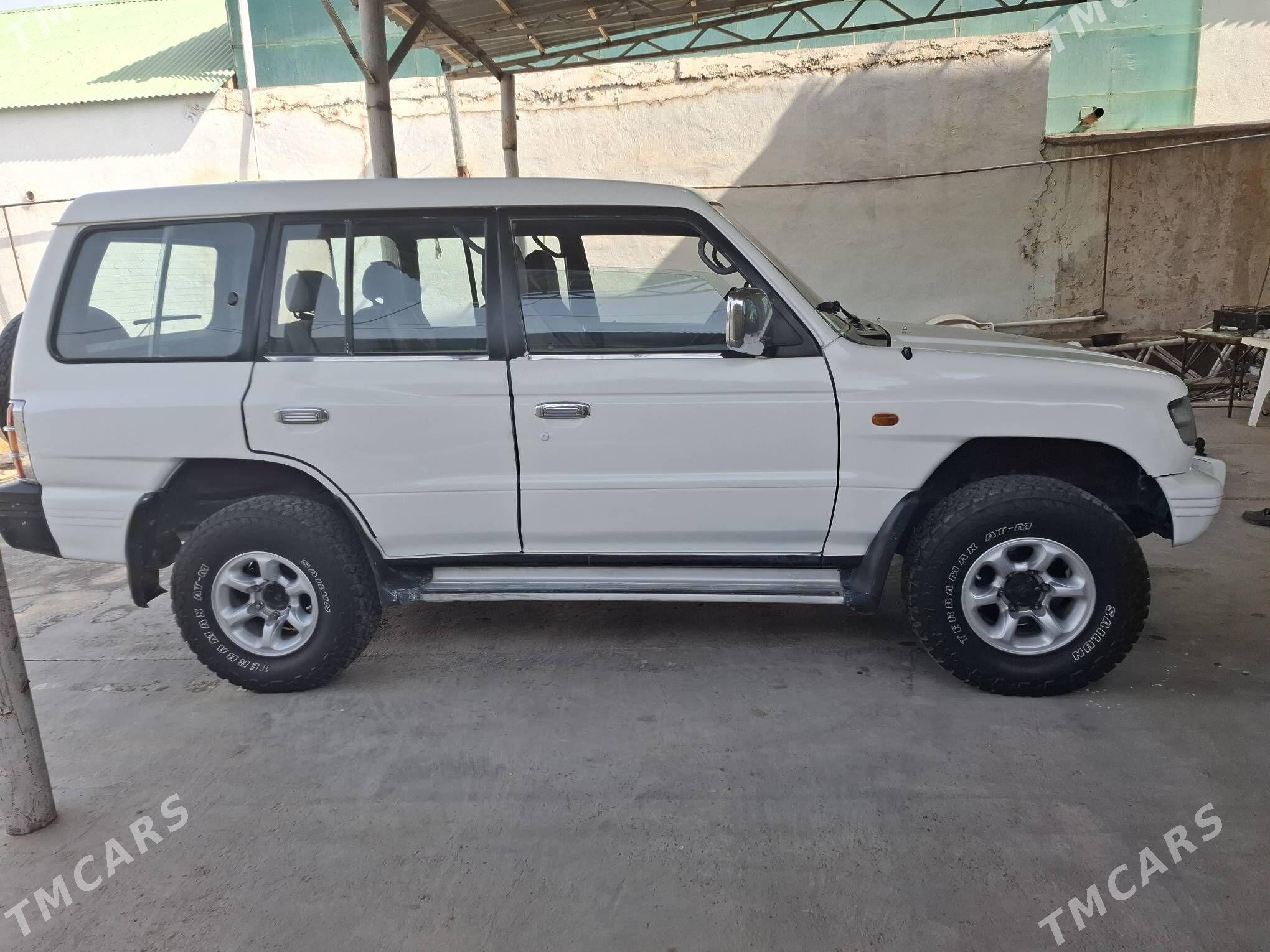 Mitsubishi Pajero 1998 - 50 000 TMT - Бахарден - img 1