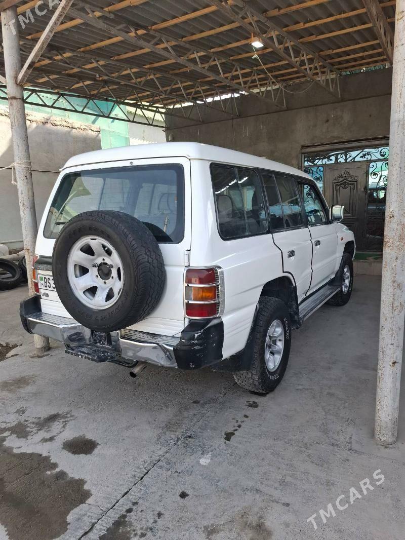 Mitsubishi Pajero 1998 - 50 000 TMT - Бахарден - img 5
