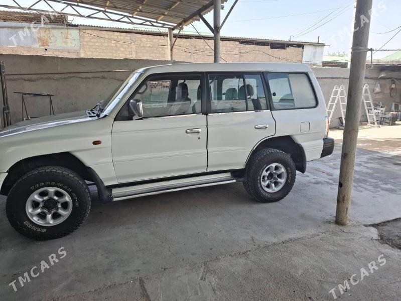 Mitsubishi Pajero 1998 - 50 000 TMT - Бахарден - img 4