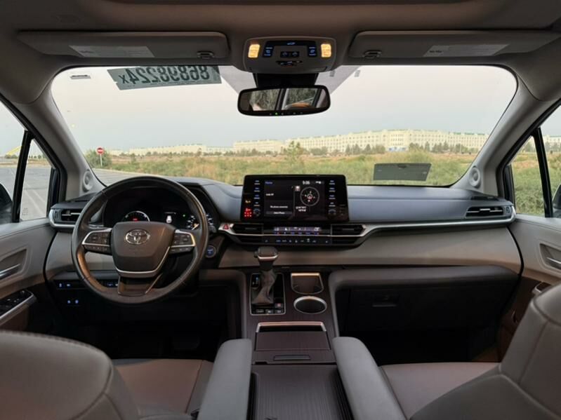 Toyota Sienna 2021 - 505 000 TMT - Aşgabat - img 9