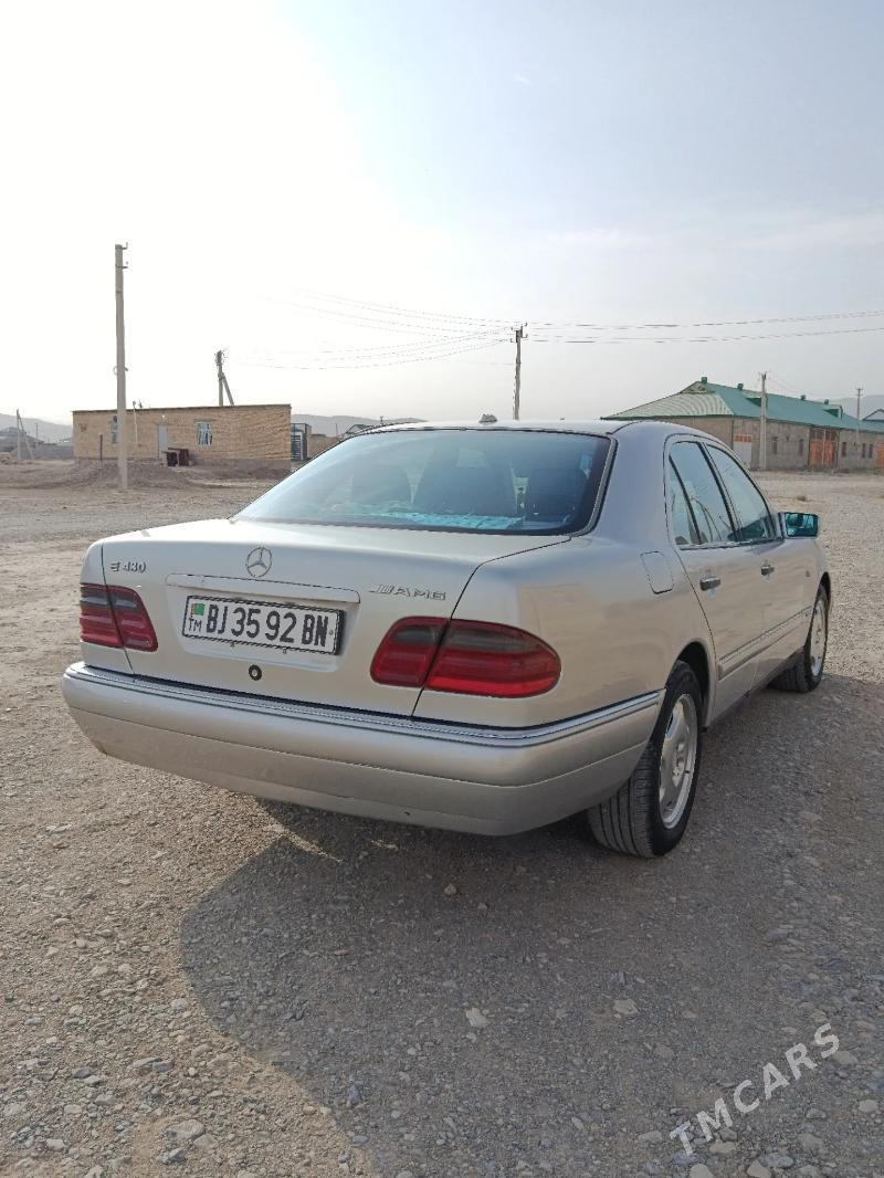 Mercedes-Benz E430 1999 - 110 000 TMT - Гызыларбат - img 2