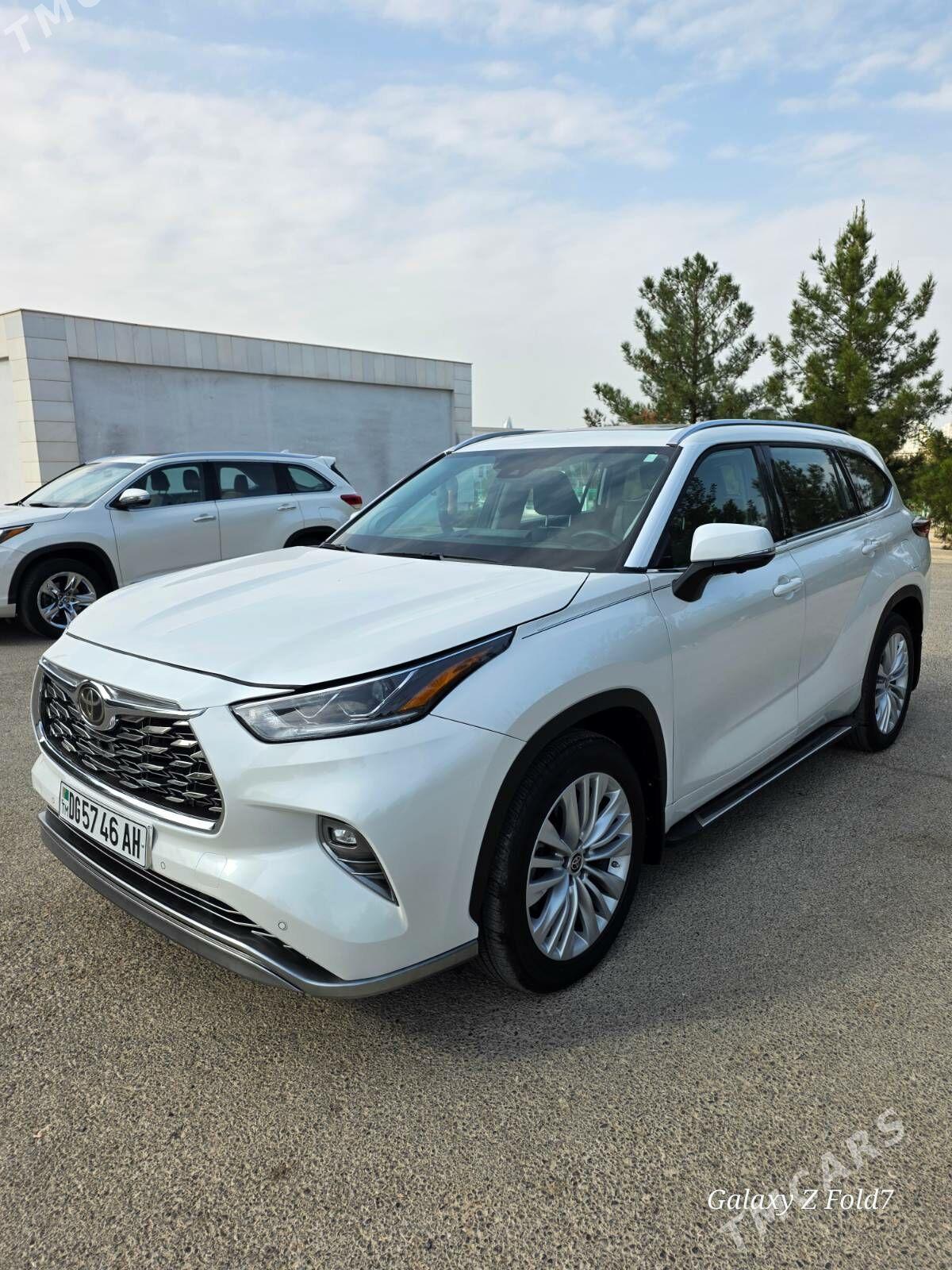 Toyota Highlander 2024 - 910 000 TMT - Ашхабад - img 3