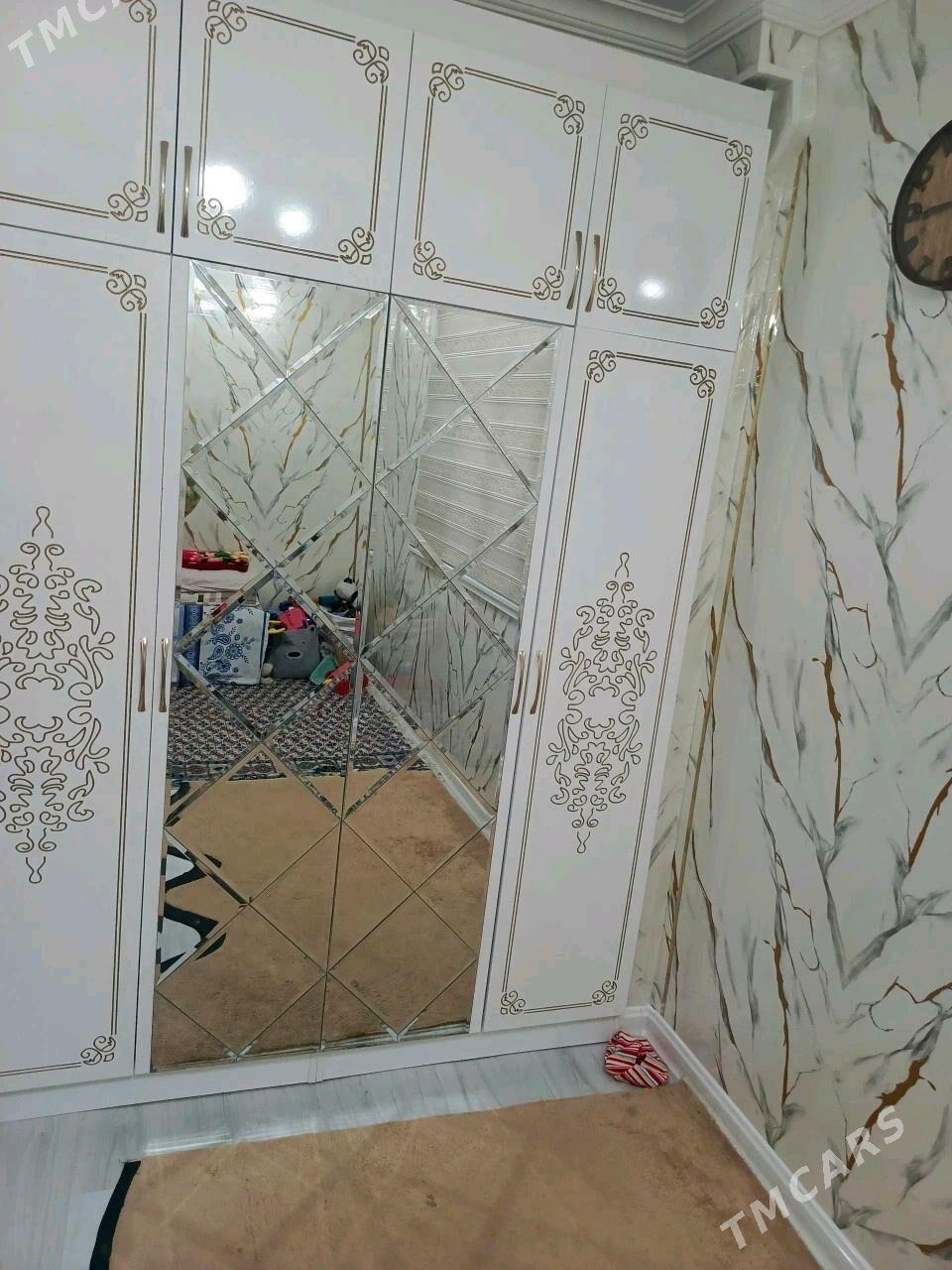 kreine jaylar - 2 мкр - img 1