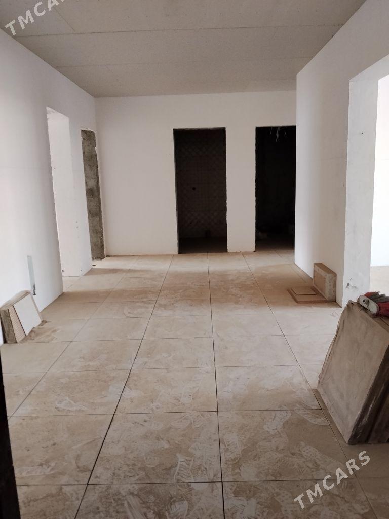 Anew pol elitga 4/2 4 komnat - Анев - img 2