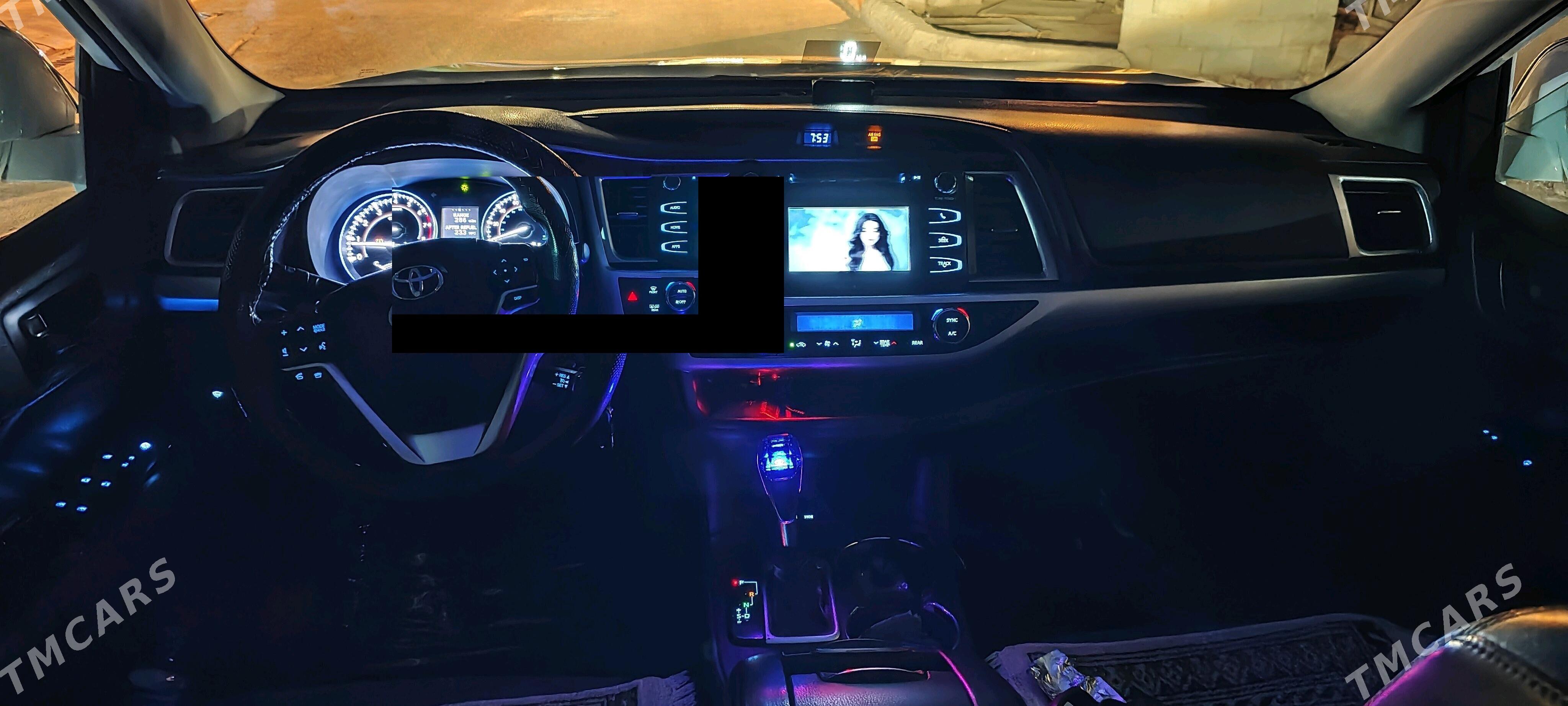 Toyota Highlander 2015 - 356 000 TMT - Aşgabat - img 2
