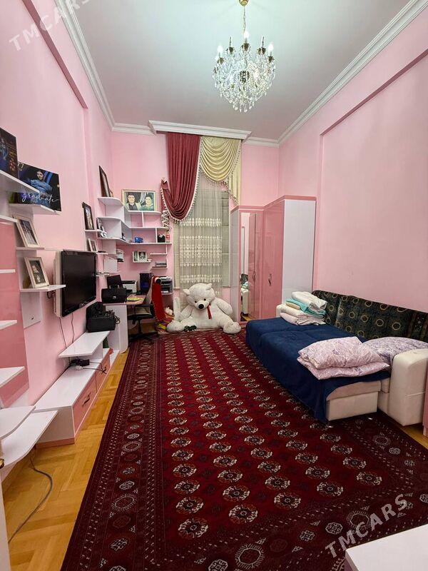 ПОДВОЙСКАЯ 5 ком 210м2 5 этаж - Podwoýski köç. (Bitarap Türkmenistan şaýoly) - img 9
