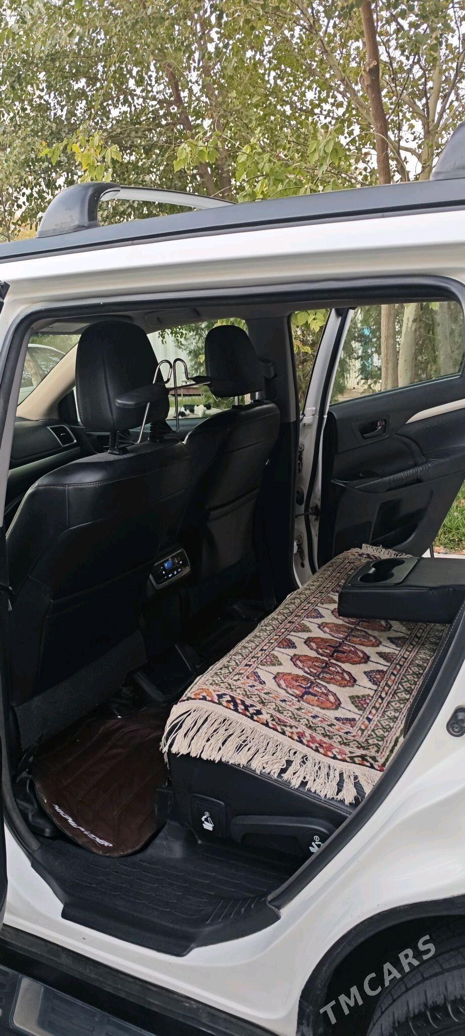 Toyota Highlander 2015 - 356 000 TMT - Aşgabat - img 8