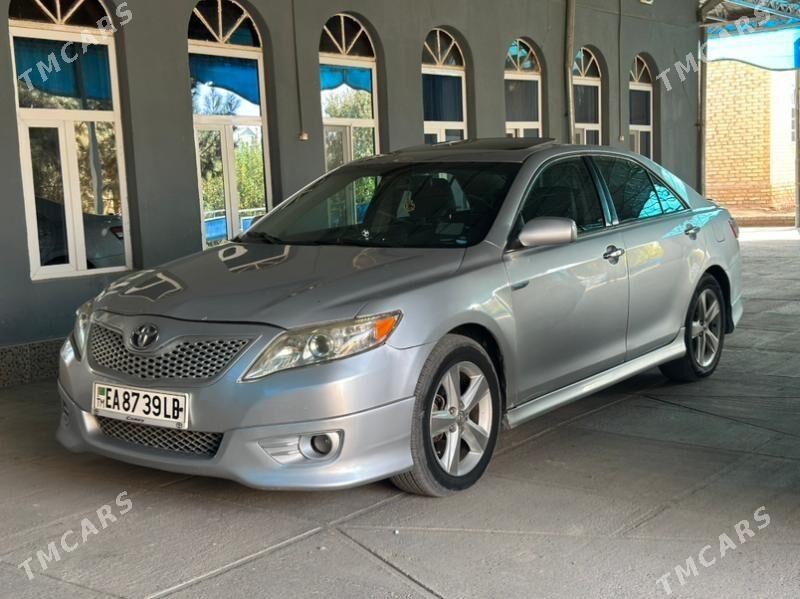 Toyota Camry 2010 - 185 000 TMT - Kerki - img 3