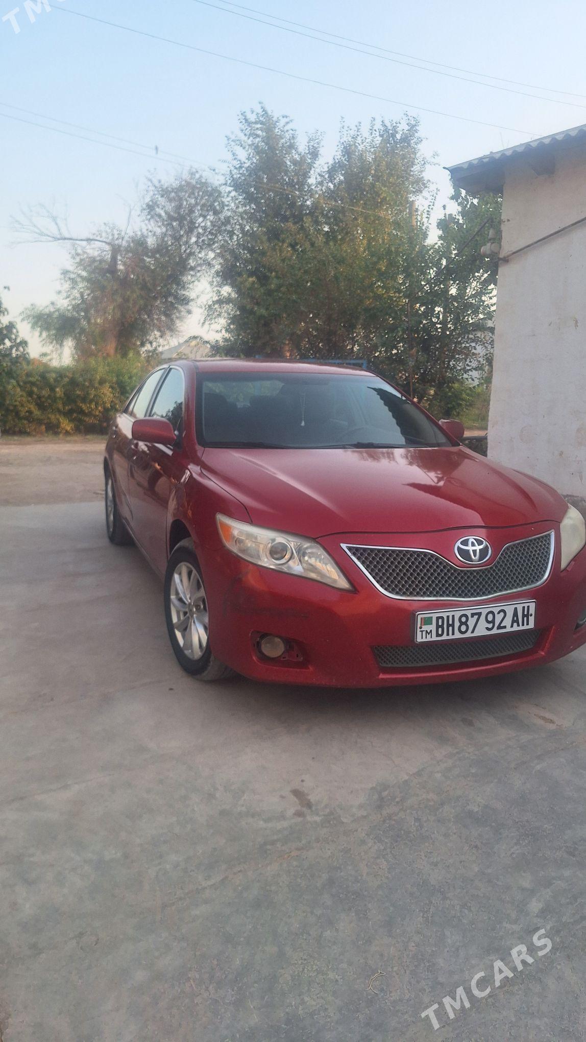 Toyota Camry 2010 - 195 000 TMT - Бабадайхан - img 2