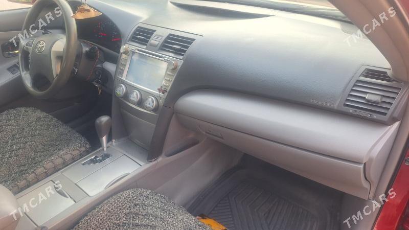 Toyota Camry 2010 - 195 000 TMT - Бабадайхан - img 3