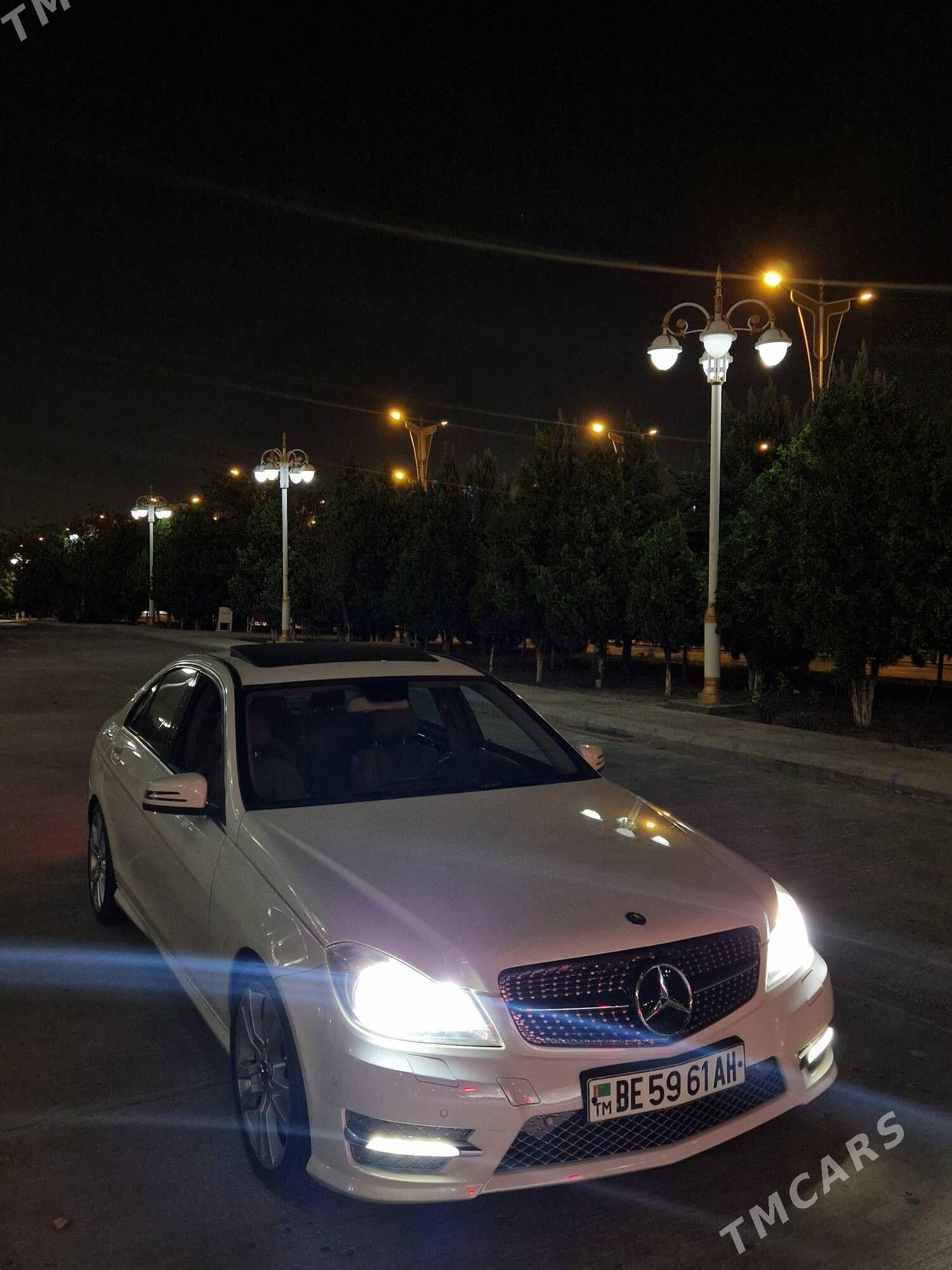 Mercedes-Benz C350 2011 - 200 000 TMT - Aşgabat - img 6