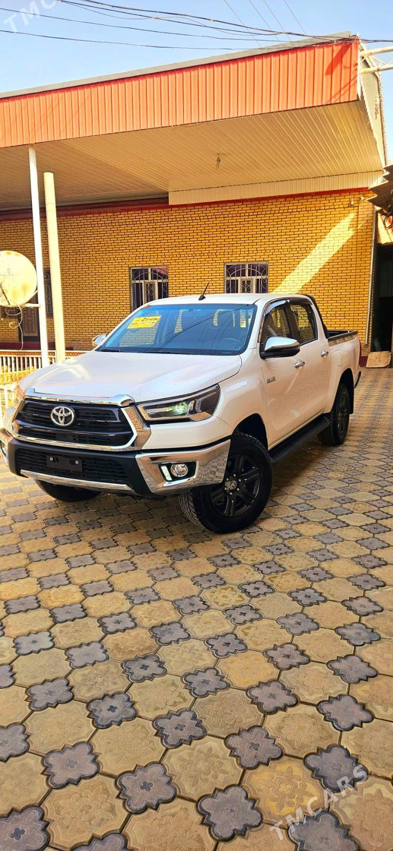 Toyota Hilux 2025 - 670 000 TMT - Mary - img 2