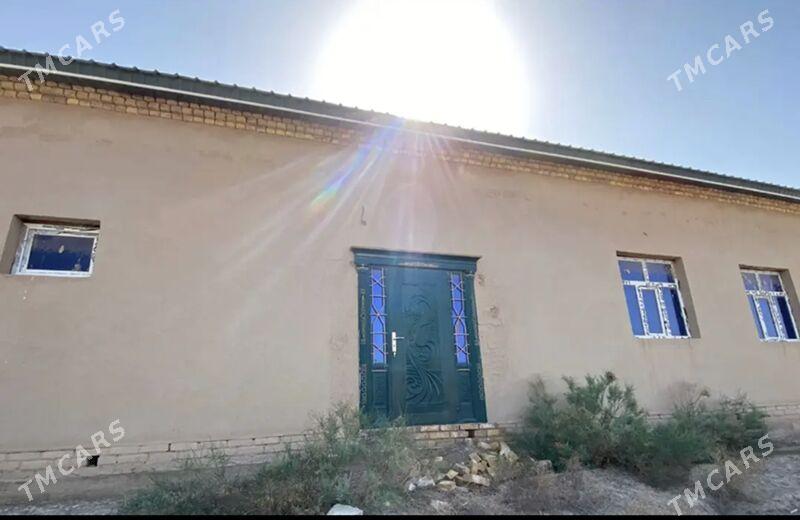 Satlyk jay Serbakow - Кёнеургенч - img 1