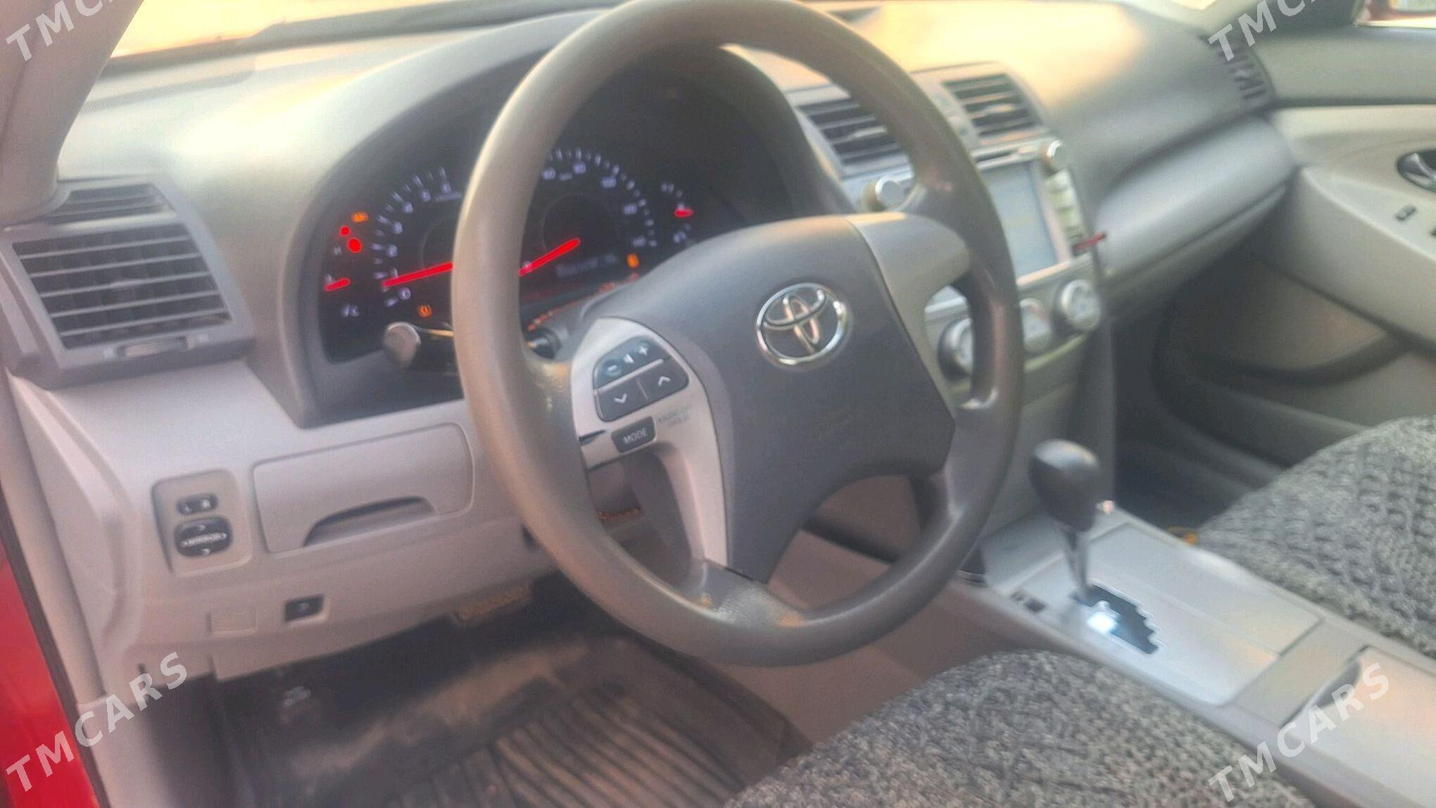 Toyota Camry 2010 - 195 000 TMT - Бабадайхан - img 5